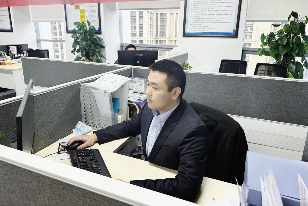賈忠翰.jpg
