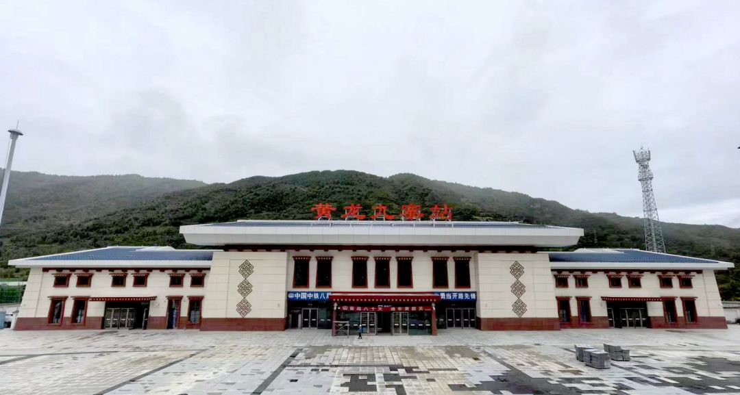 黃龍九寨站1 (2).jpg