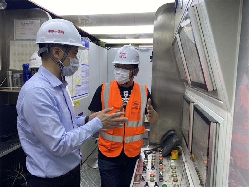 推進鐵路項目建設(shè) 踐行交通強省戰(zhàn)略--蜀道鐵路運營集團與成蘭鐵路公司開展交流活動4.29.jpg